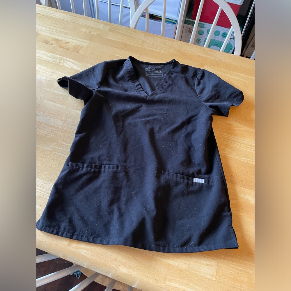 Figs Black Scrub Top